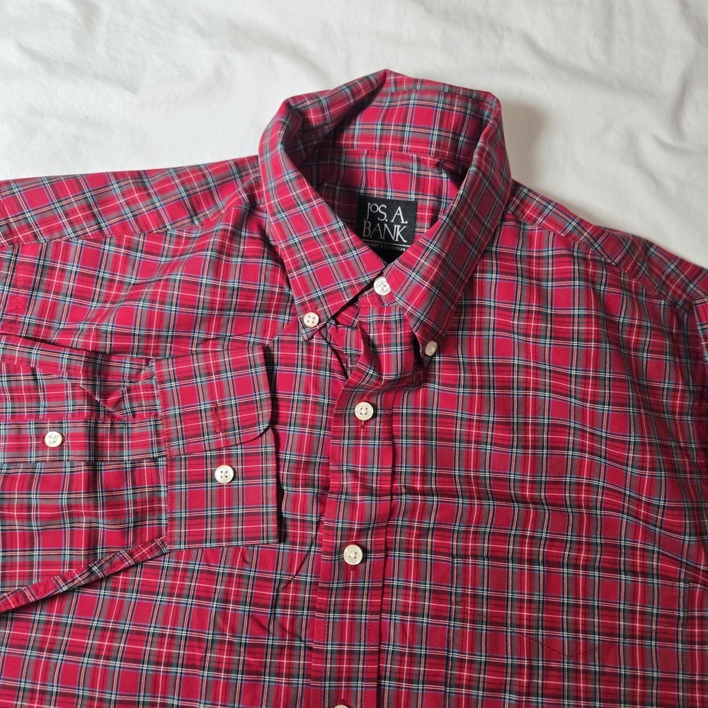 Jos A Bank Traveler Collection‎ Sz Medium Red Plaid Long Sleeve Button Down